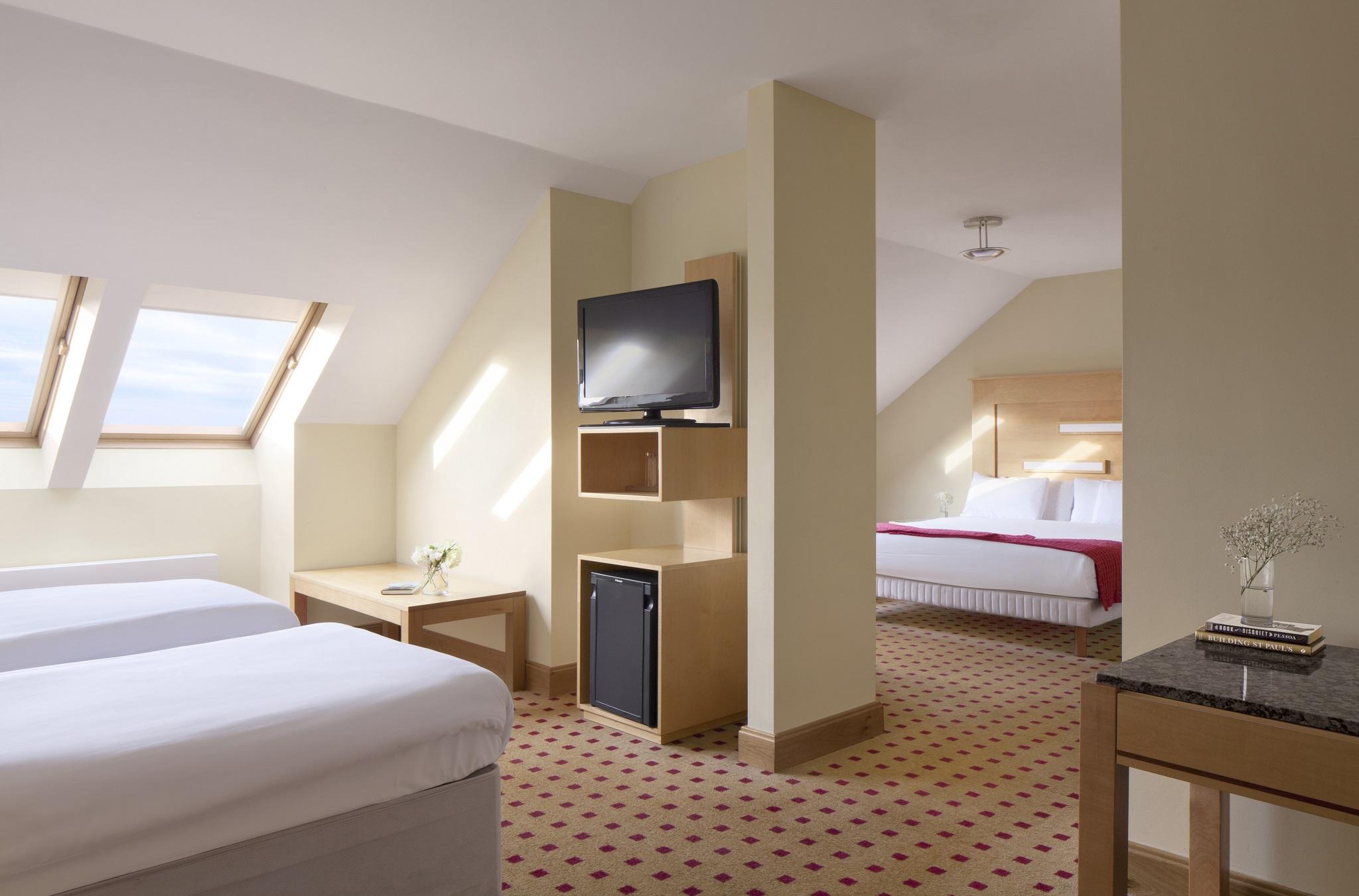 Radisson Blu Hotel, Athlone Exterior photo