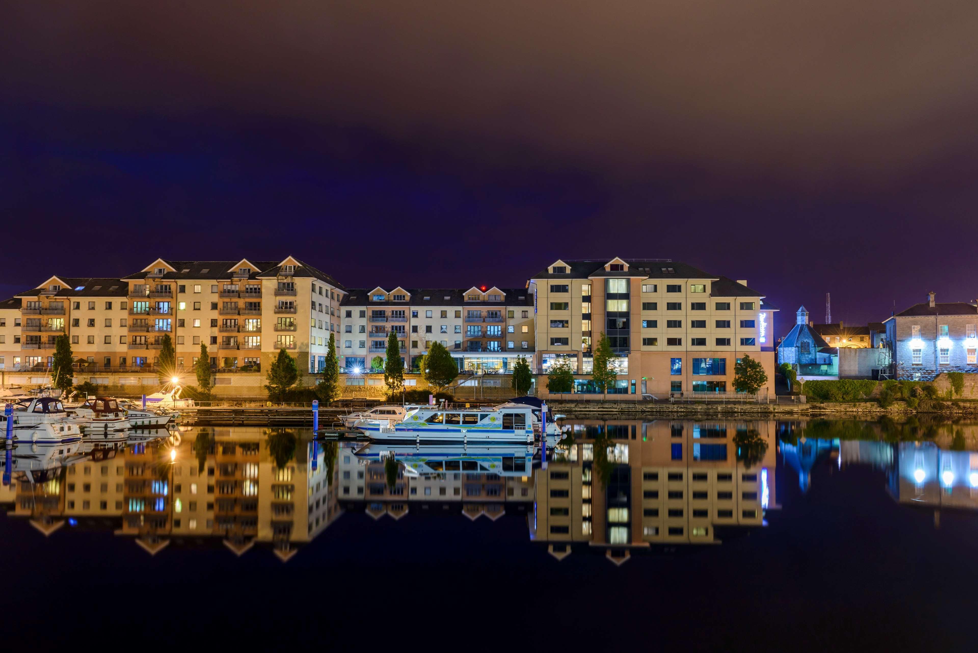 Radisson Blu Hotel, Athlone Exterior photo