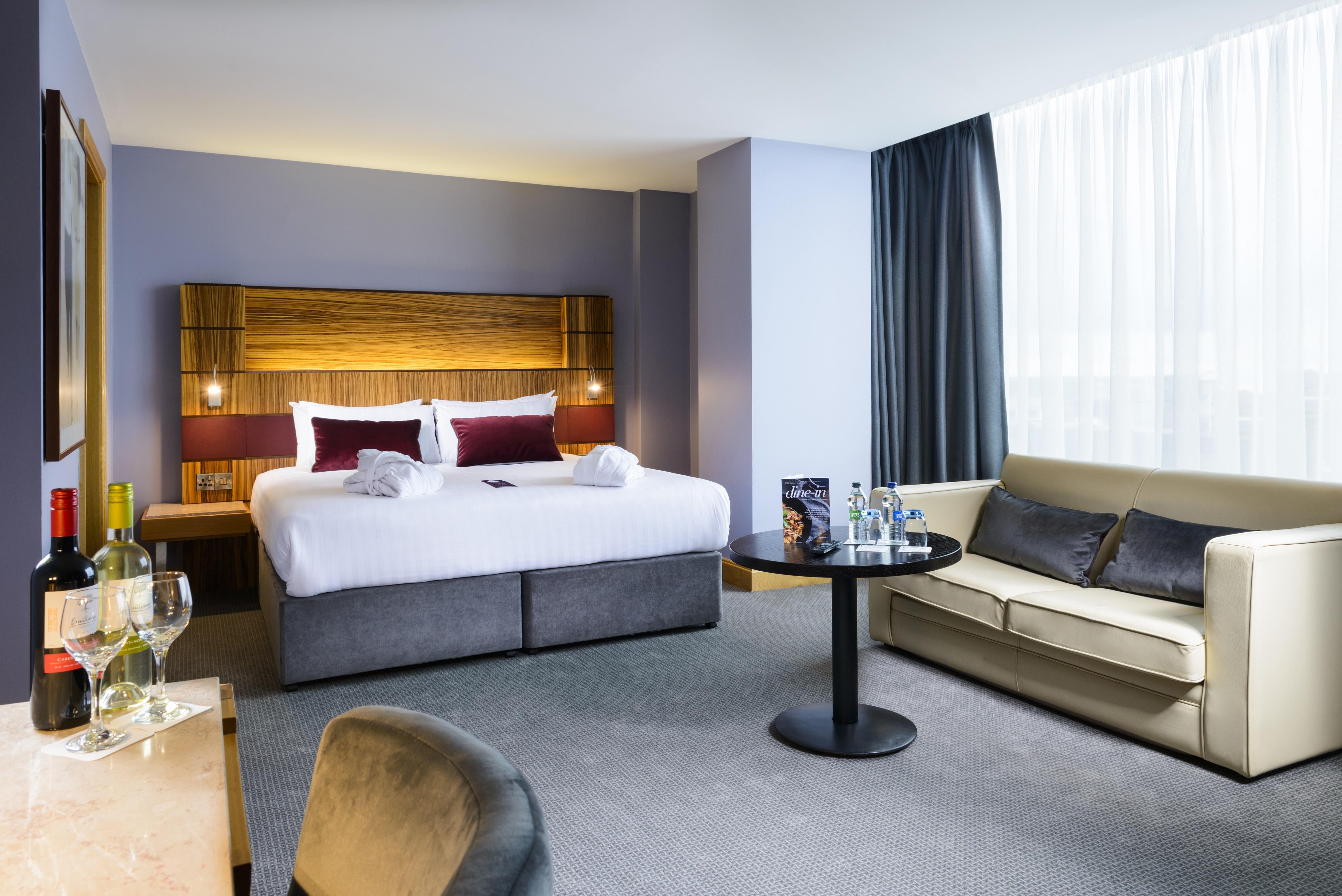 Radisson Blu Hotel, Athlone Exterior photo
